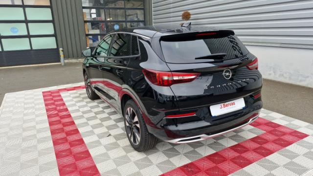 Opel Grandland image 1