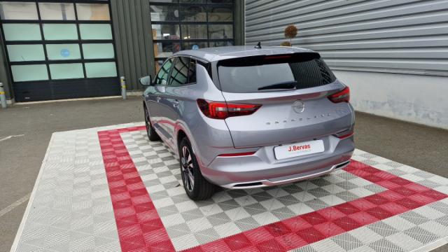 Opel Grandland image 9