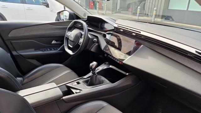 Peugeot 308 image 3