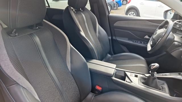 Peugeot 308 image 7