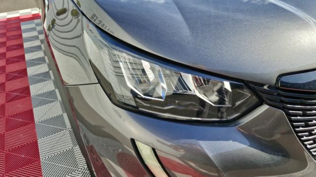 Peugeot 2008 image 8