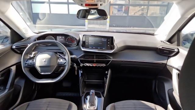 Peugeot 2008 image 7