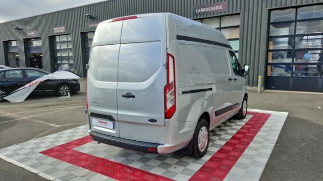 Ford Transit Custom image 3