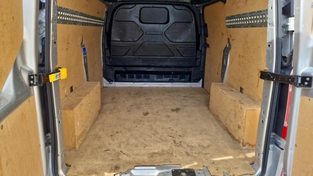 Ford Transit Custom image 1