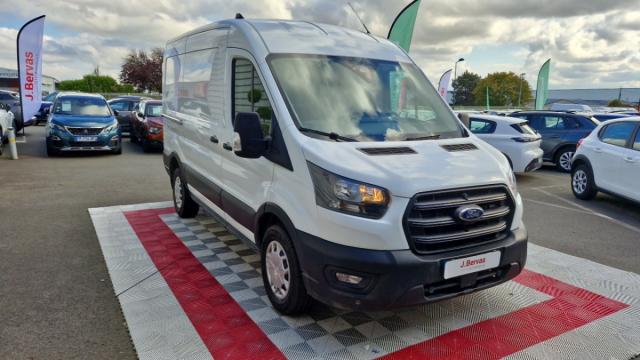 Ford Transit image 7
