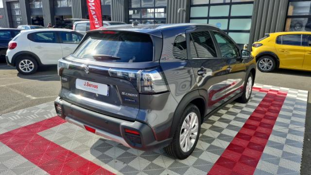 Suzuki S-Cross image 1