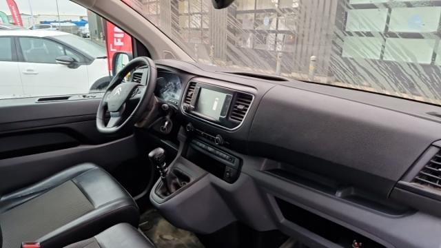 Citroen Jumpy image 3
