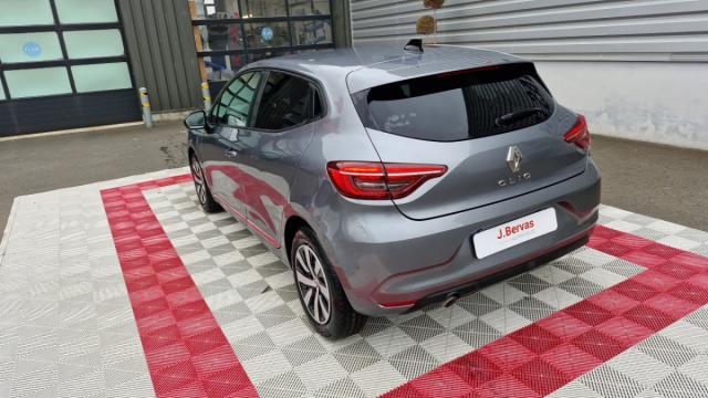 Renault Clio image 1
