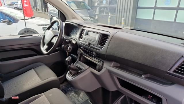 Citroen Jumpy image 8