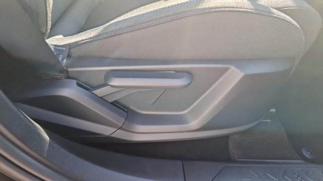 Lynk & Co 01 image 3