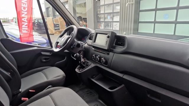 Renault Master image 7