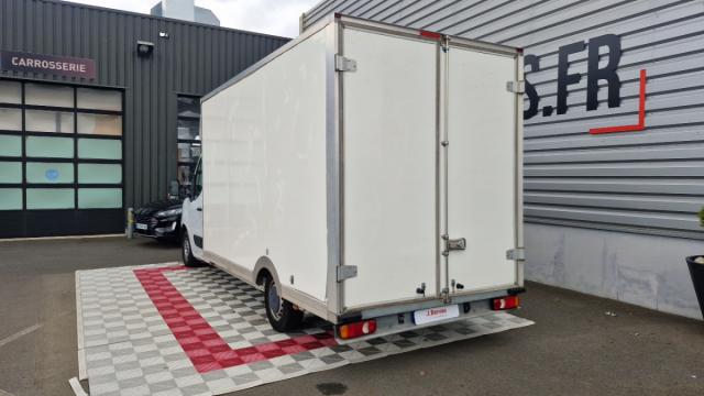 Renault Master image 8