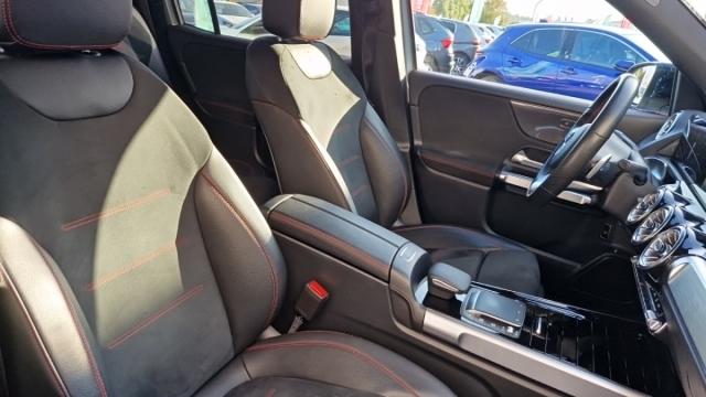 Mercedes Benz Glb image 9