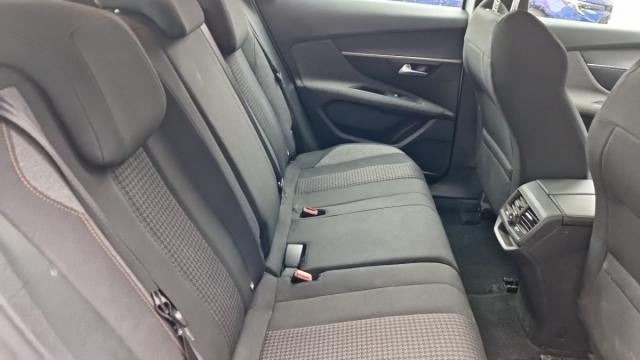 Peugeot 3008 image 8