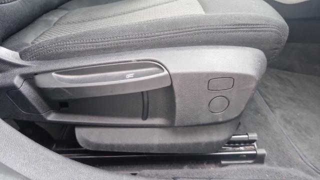 Bmw Série 1 image 6