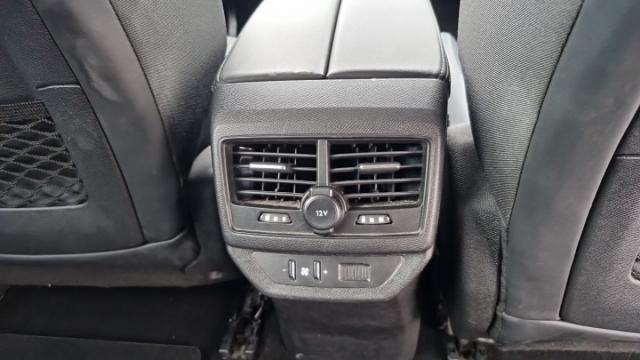 Peugeot 5008 image 8