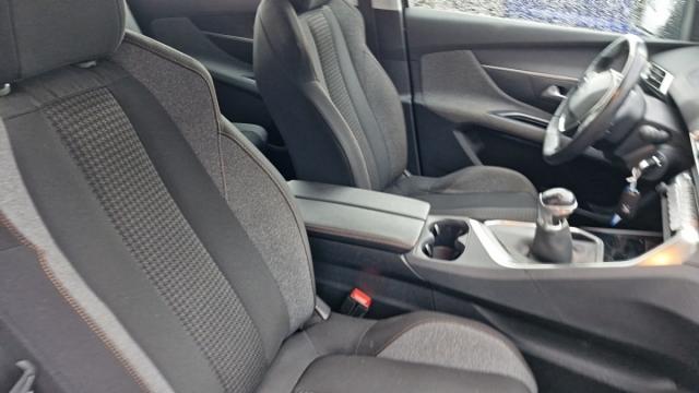 Peugeot 5008 image 7