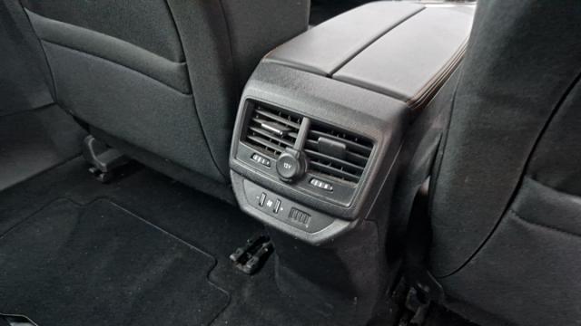 Peugeot 5008 image 2