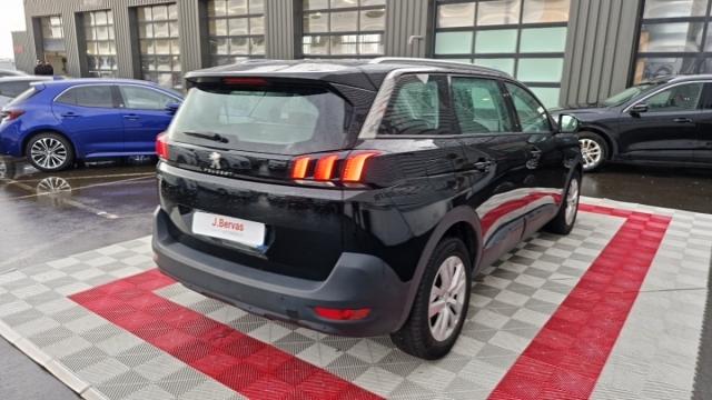 Peugeot 5008 image 6
