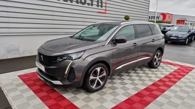 Peugeot 5008 image 1