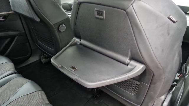 Peugeot 5008 image 8