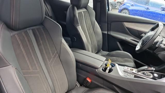 Peugeot 3008 image 2