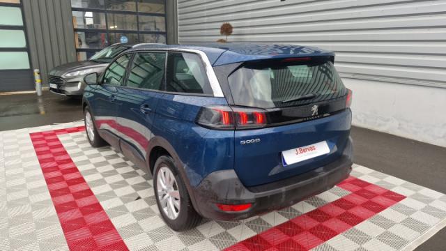 Peugeot 5008 image 1