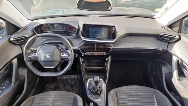 Peugeot 2008 image 1