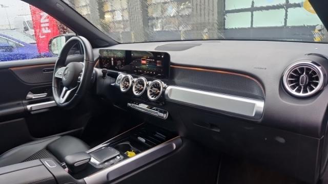 Mercedes Benz Glb image 1