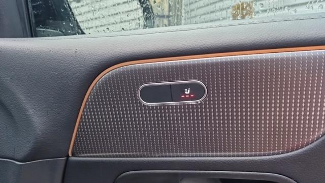 Mercedes Benz Glb image 5