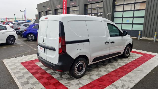 Renault Express Van image 2