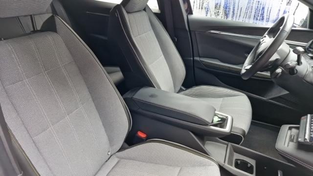 Renault Mégane E-Tech image 5