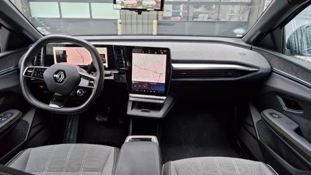 Renault Mégane E-Tech image 3