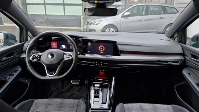 Volkswagen Golf image 3