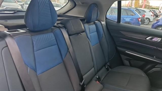 Lynk & Co 01 image 1