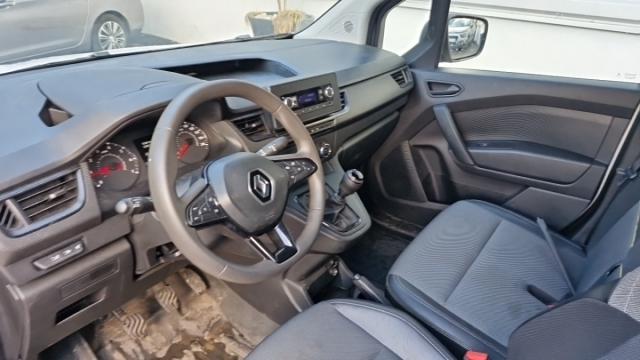 Renault Express Van image 4