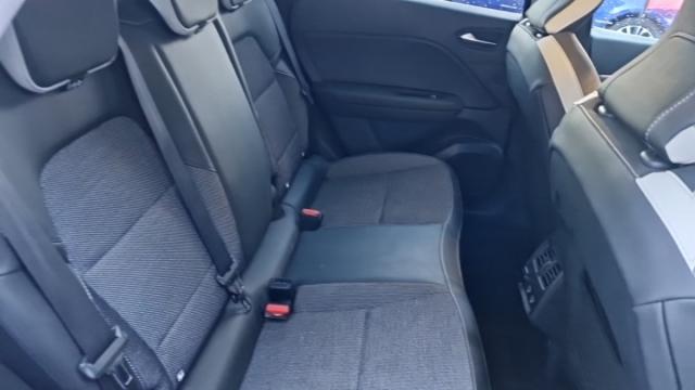 Renault Captur image 1