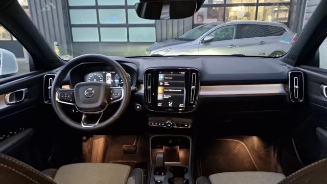 Volvo Xc40 image 6