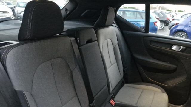 Volvo Xc40 image 3