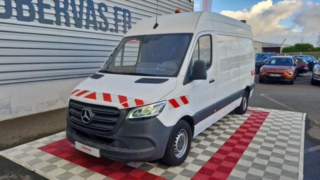 Mercedes Benz Sprinter image 7