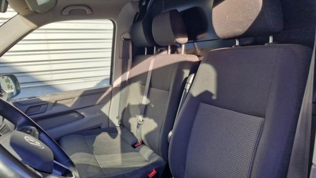 Volkswagen Transporter image 3