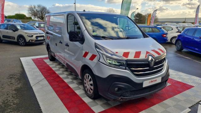 Renault Trafic image 3