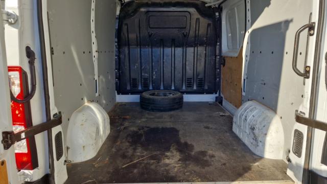 Renault Master image 9