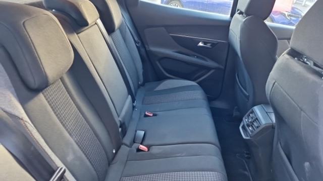 Peugeot 3008 image 1