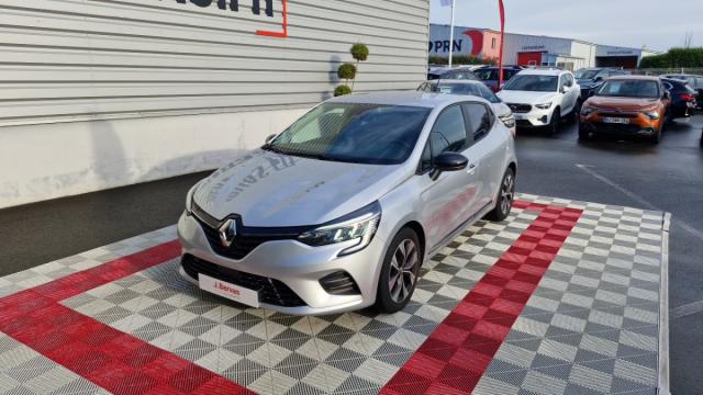 Renault Clio image 2