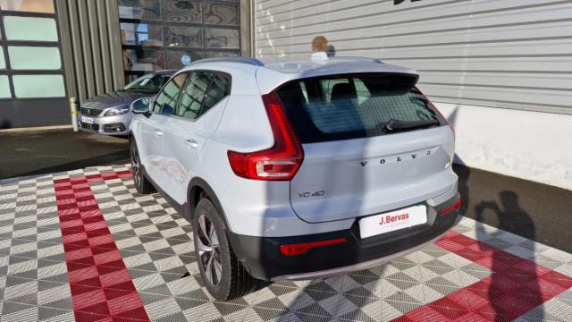 Volvo Xc40 image 2