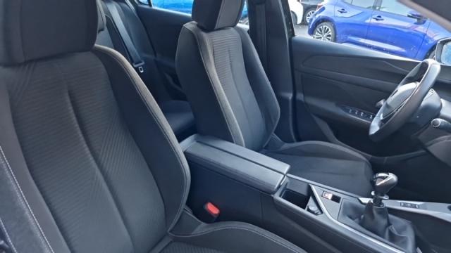 Peugeot 308 image 7
