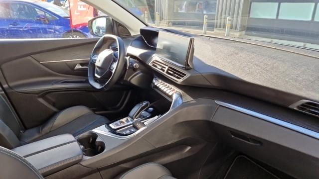 Peugeot 3008 image 8