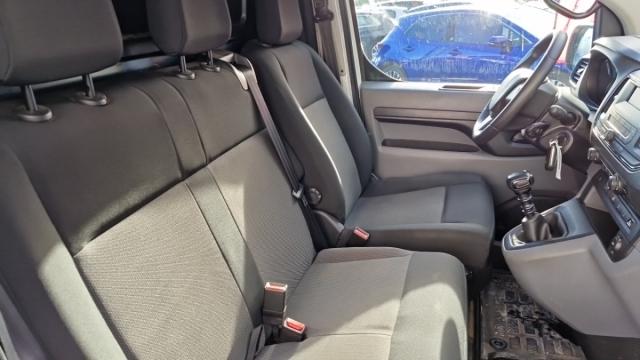 Peugeot Expert image 2