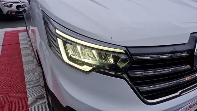 Renault Trafic image 8